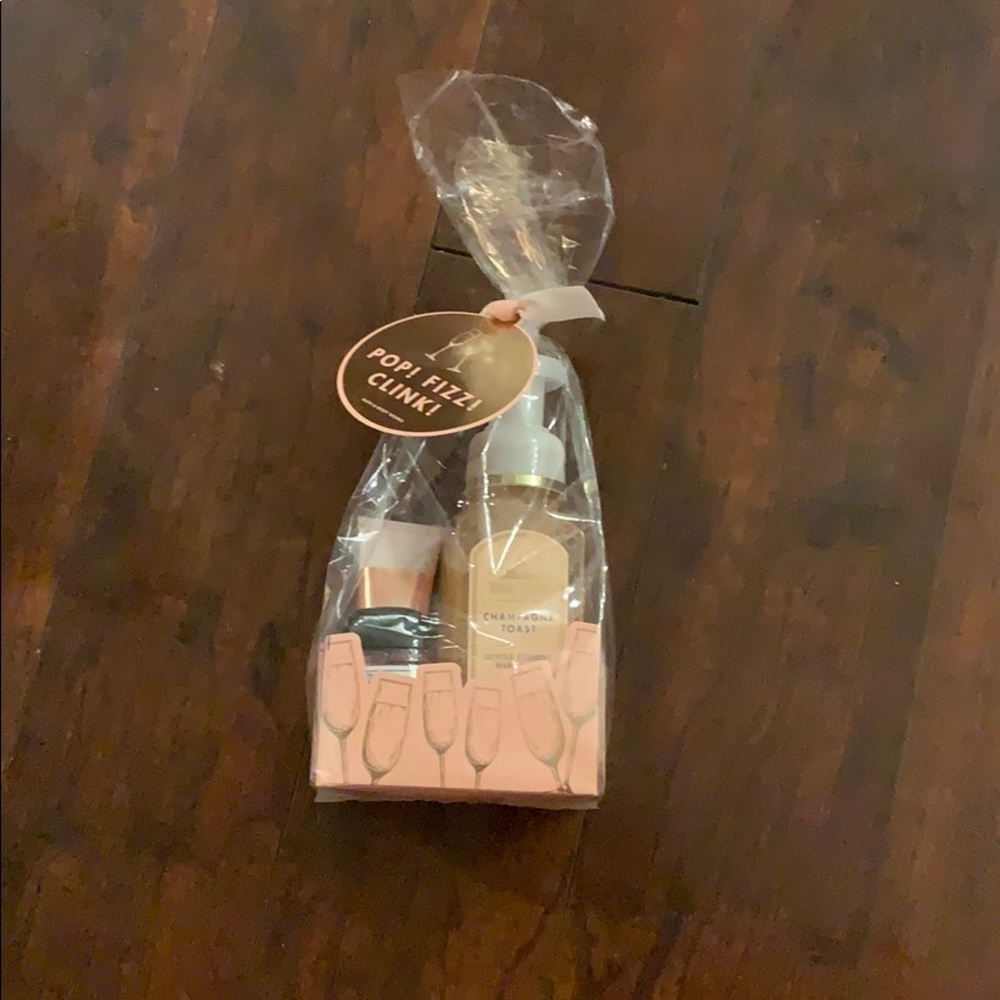 Bath and body works set